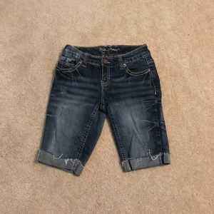 Distressed jean shortsighted